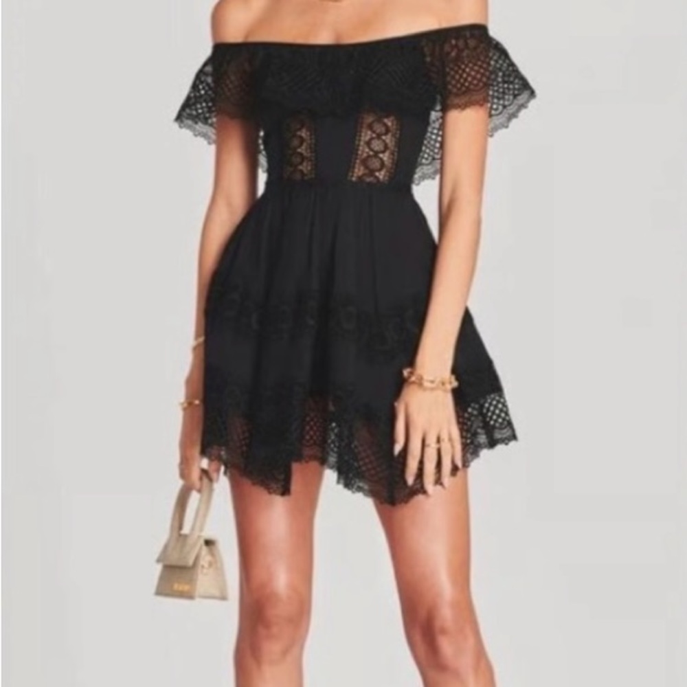 CHARO RUIZ
Vaiana Off-the-shoulder Crochet Detail Dress
